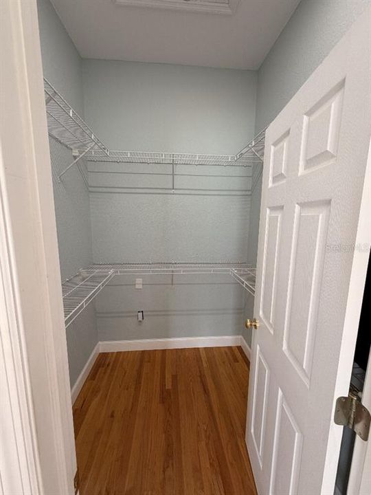 For Sale: $865,000 (3 beds, 2 baths, 2477 Square Feet)