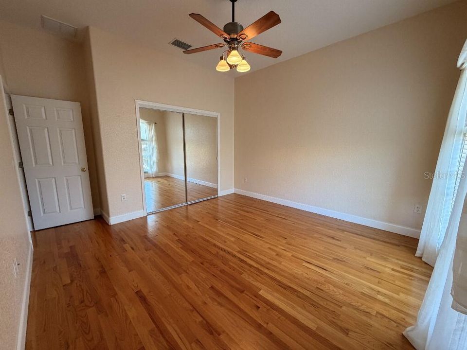 For Sale: $865,000 (3 beds, 2 baths, 2477 Square Feet)