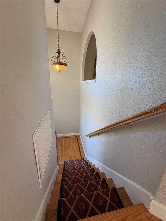 For Sale: $865,000 (3 beds, 2 baths, 2477 Square Feet)