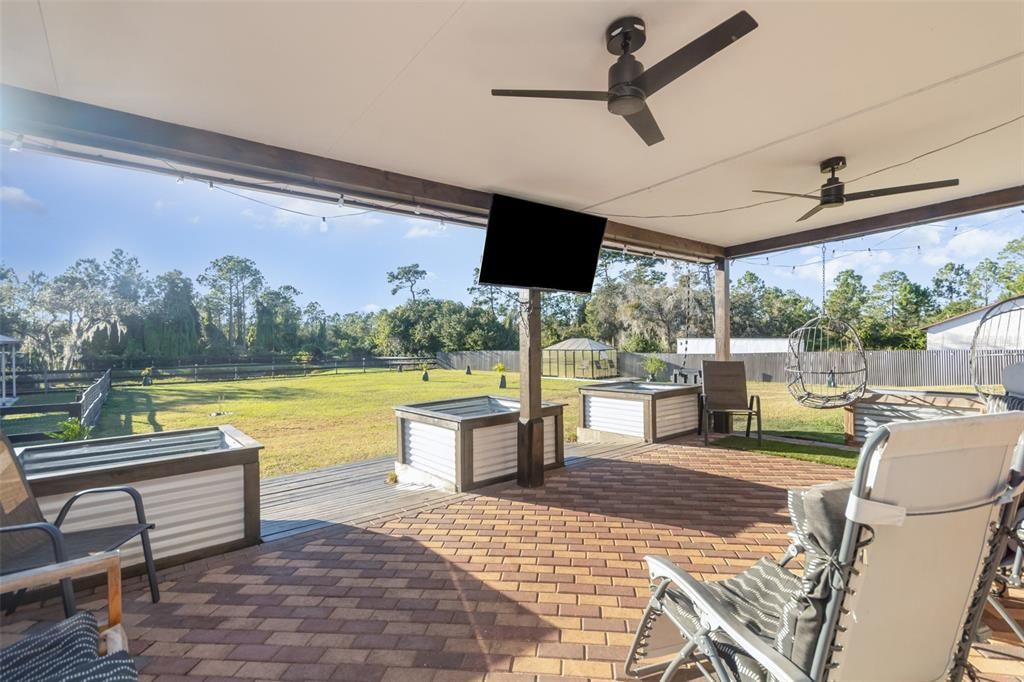 For Sale: $675,000 (4 beds, 3 baths, 2235 Square Feet)