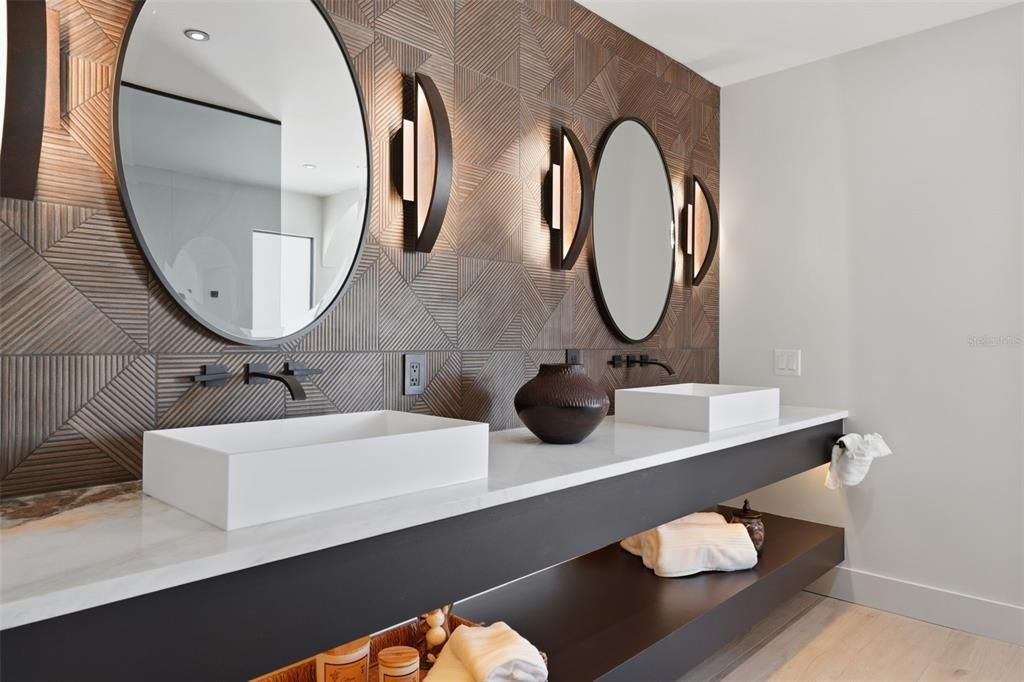 For Sale: $2,499,000 (3 beds, 4 baths, 2180 Square Feet)