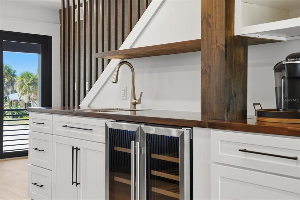 For Sale: $2,499,000 (3 beds, 4 baths, 2180 Square Feet)