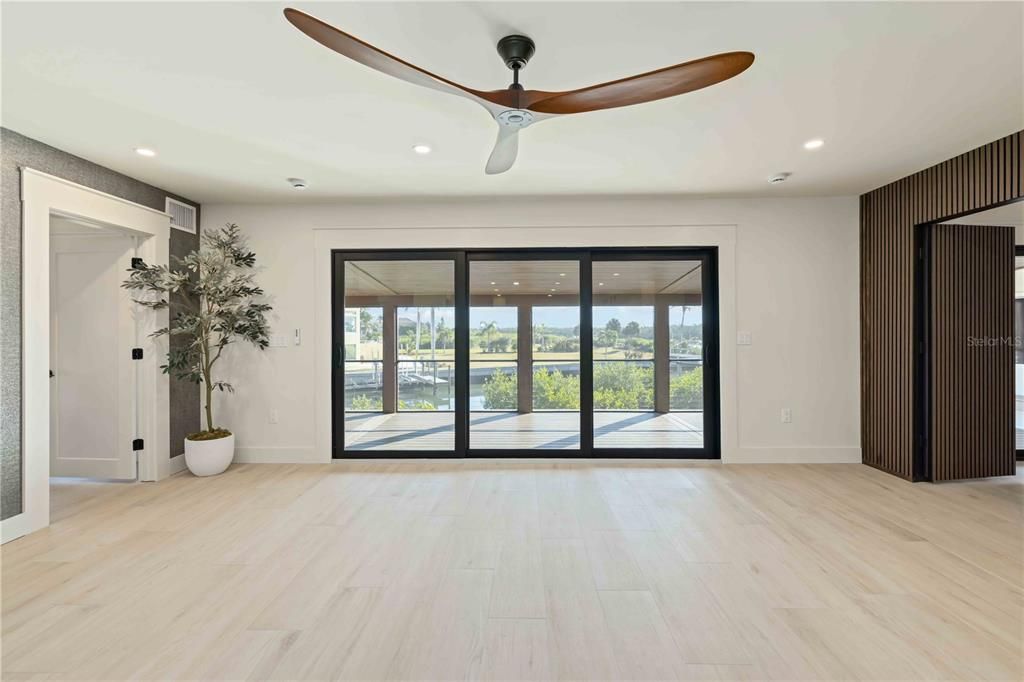 For Sale: $2,499,000 (3 beds, 4 baths, 2180 Square Feet)