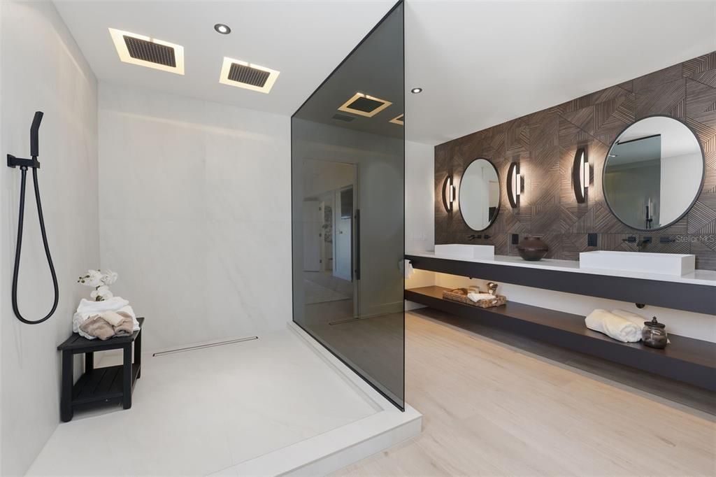 For Sale: $2,499,000 (3 beds, 4 baths, 2180 Square Feet)