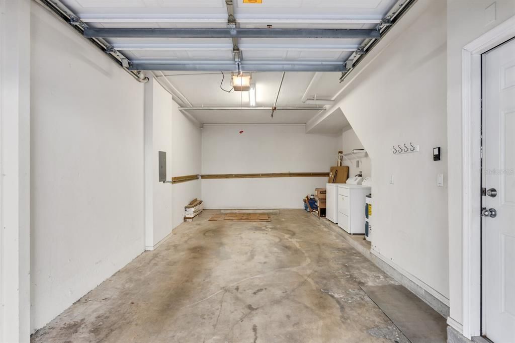 For Sale: $425,000 (2 beds, 2 baths, 1234 Square Feet)