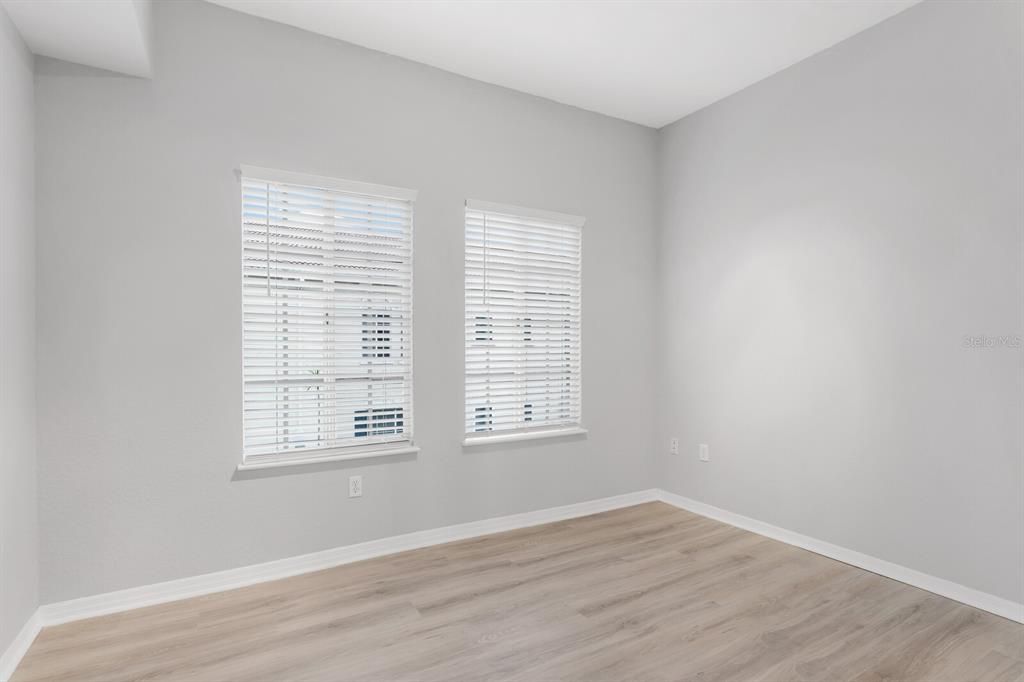 For Sale: $425,000 (2 beds, 2 baths, 1234 Square Feet)