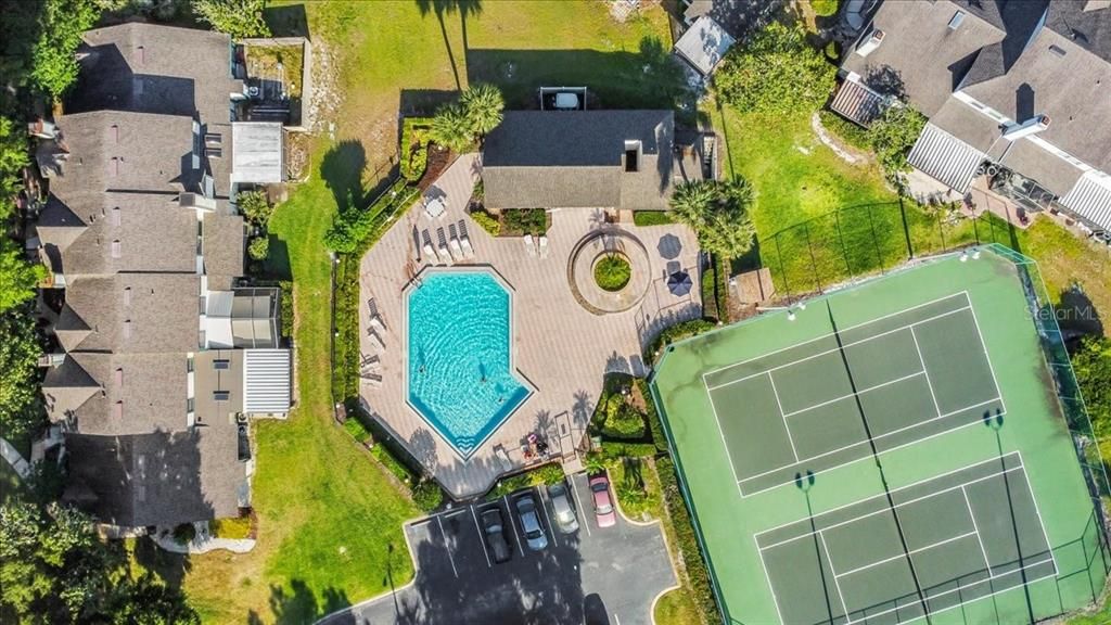 На продажу: $255,000 (2 спален, 2 ванн, 1335 Квадратных фут)