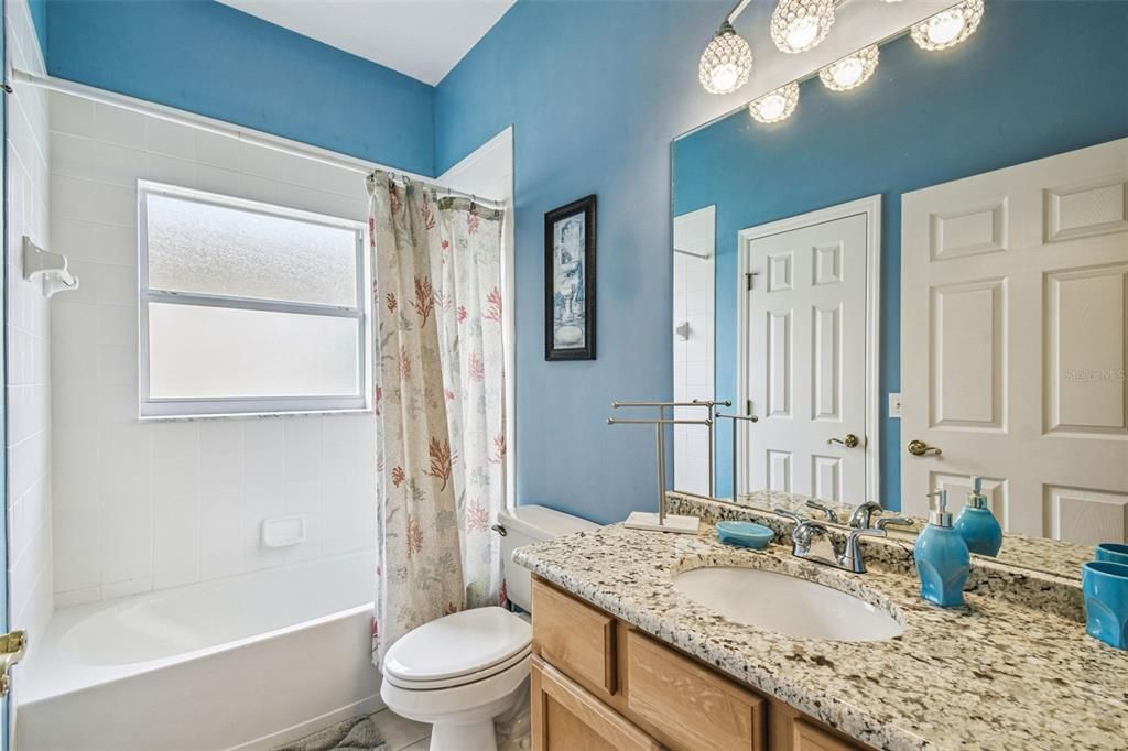 For Sale: $325,000 (3 beds, 2 baths, 1786 Square Feet)