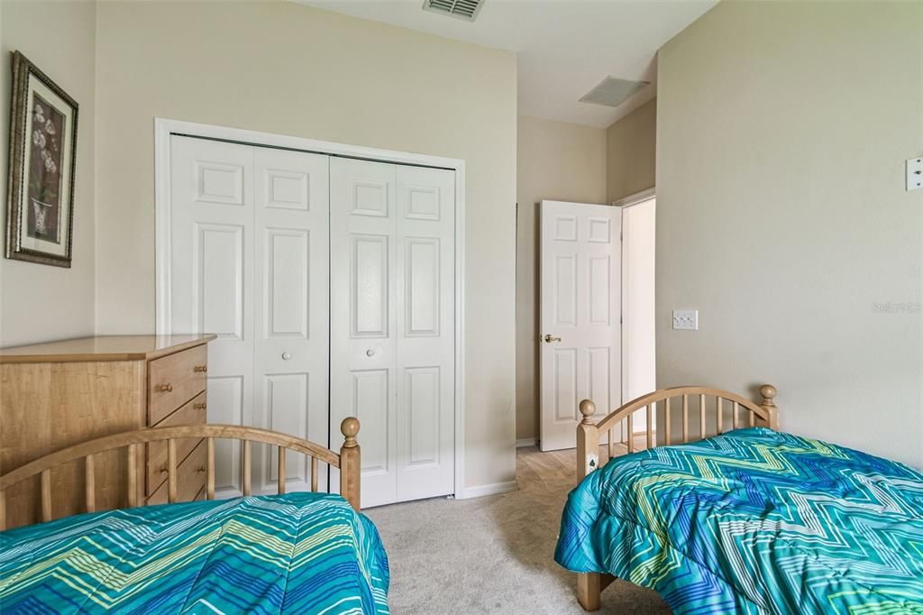 For Sale: $325,000 (3 beds, 2 baths, 1786 Square Feet)