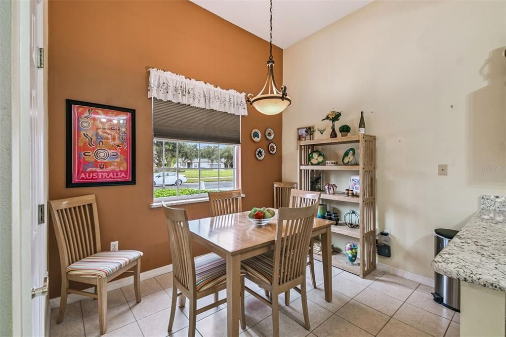 For Sale: $325,000 (3 beds, 2 baths, 1786 Square Feet)