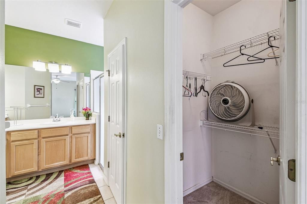 For Sale: $325,000 (3 beds, 2 baths, 1786 Square Feet)