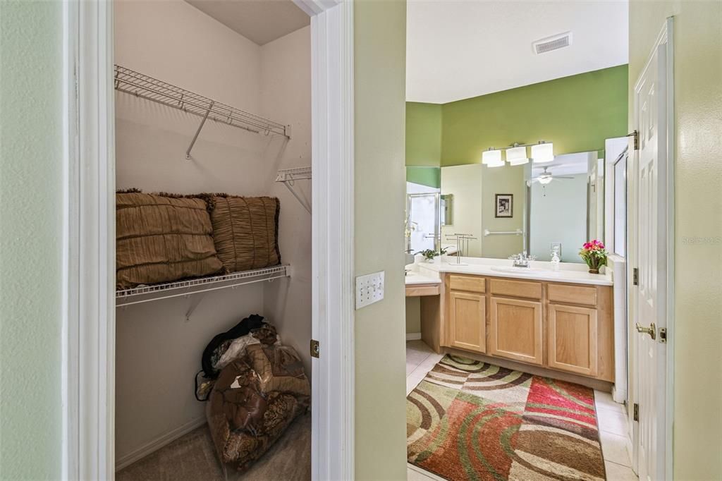 For Sale: $325,000 (3 beds, 2 baths, 1786 Square Feet)