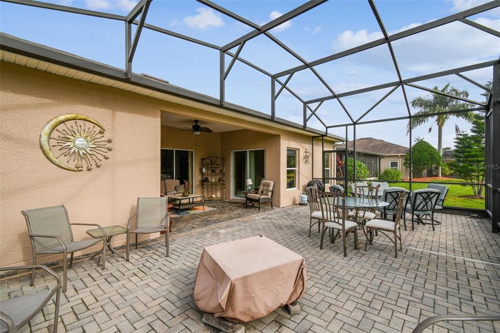 For Sale: $325,000 (3 beds, 2 baths, 1786 Square Feet)