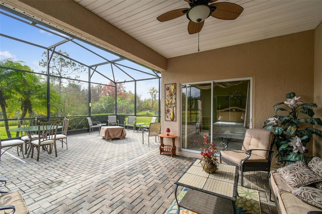 For Sale: $325,000 (3 beds, 2 baths, 1786 Square Feet)