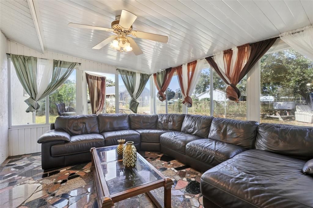 待售: $290,000 (3 贝兹, 2 浴室, 1547 平方英尺)