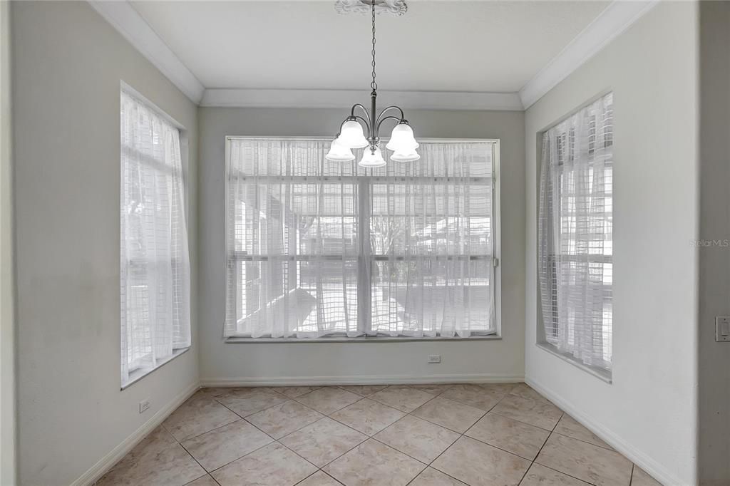 En Venta: $799,900 (5 camas, 3 baños, 3535 Pies cuadrados)