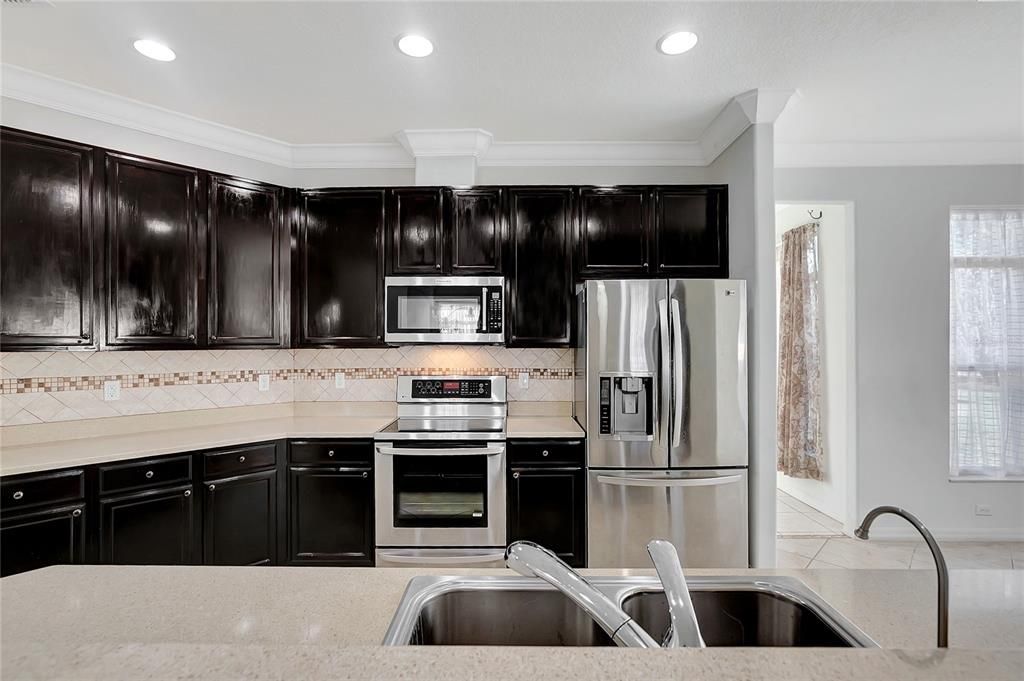 En Venta: $799,900 (5 camas, 3 baños, 3535 Pies cuadrados)