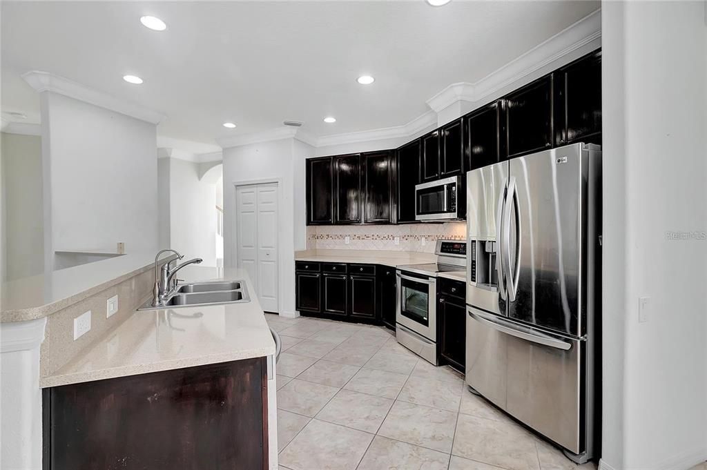 En Venta: $799,900 (5 camas, 3 baños, 3535 Pies cuadrados)