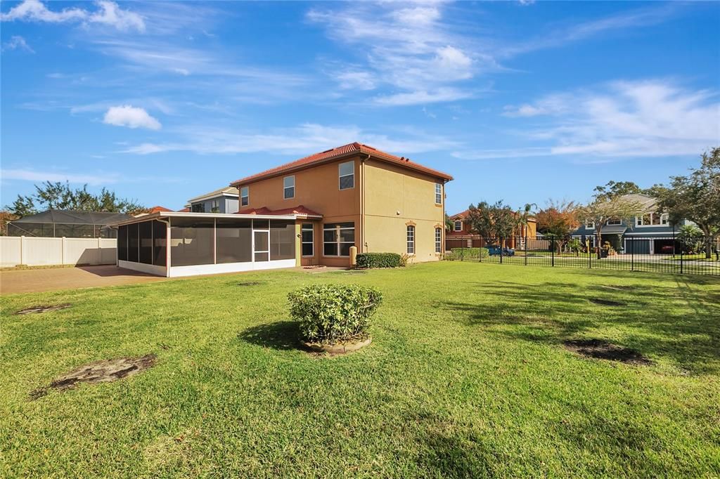 En Venta: $799,900 (5 camas, 3 baños, 3535 Pies cuadrados)