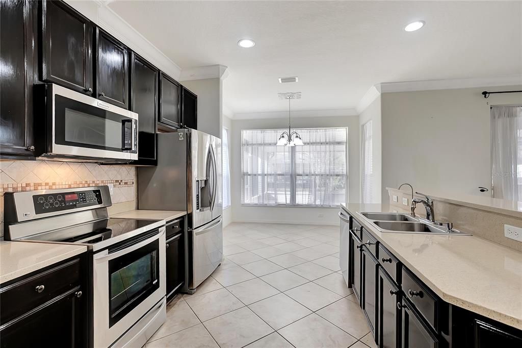 En Venta: $799,900 (5 camas, 3 baños, 3535 Pies cuadrados)