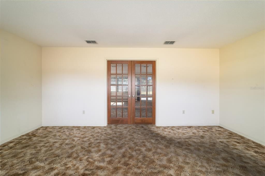 En Venta: $375,000 (3 camas, 2 baños, 2078 Pies cuadrados)