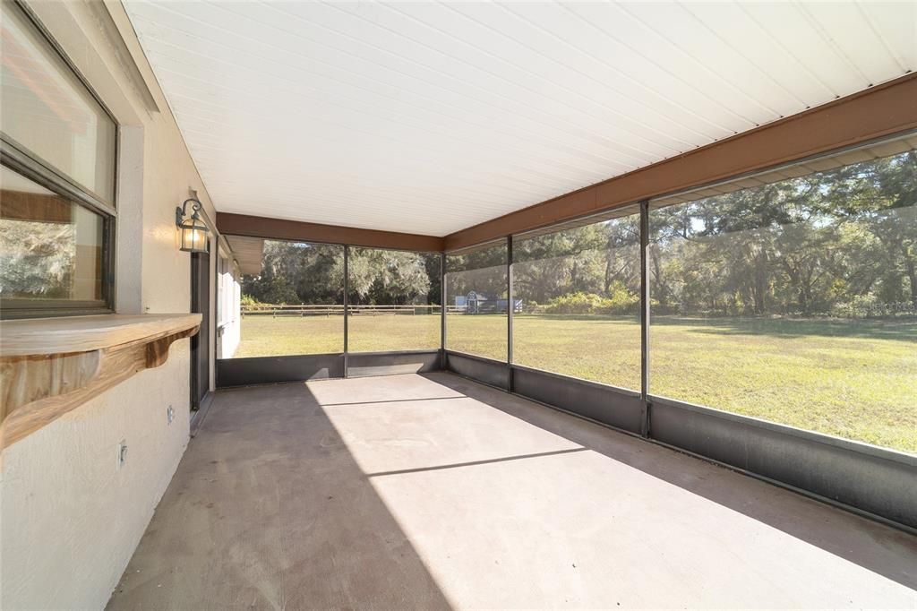 En Venta: $375,000 (3 camas, 2 baños, 2078 Pies cuadrados)