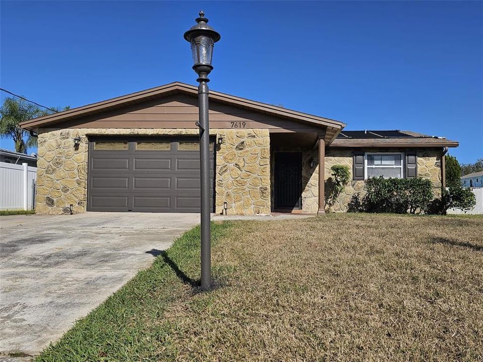 For Rent: $3,000 (2 beds, 2 baths, 1675 Square Feet)