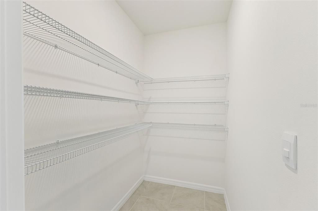 For Rent: $2,500 (3 beds, 2 baths, 1500 Square Feet)