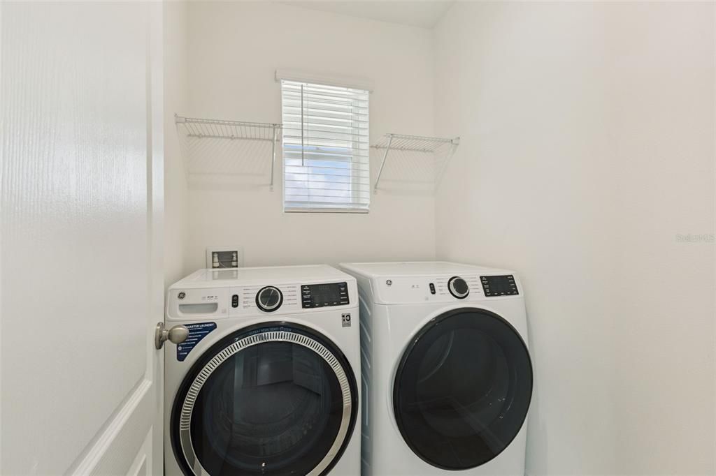 For Rent: $2,500 (3 beds, 2 baths, 1500 Square Feet)