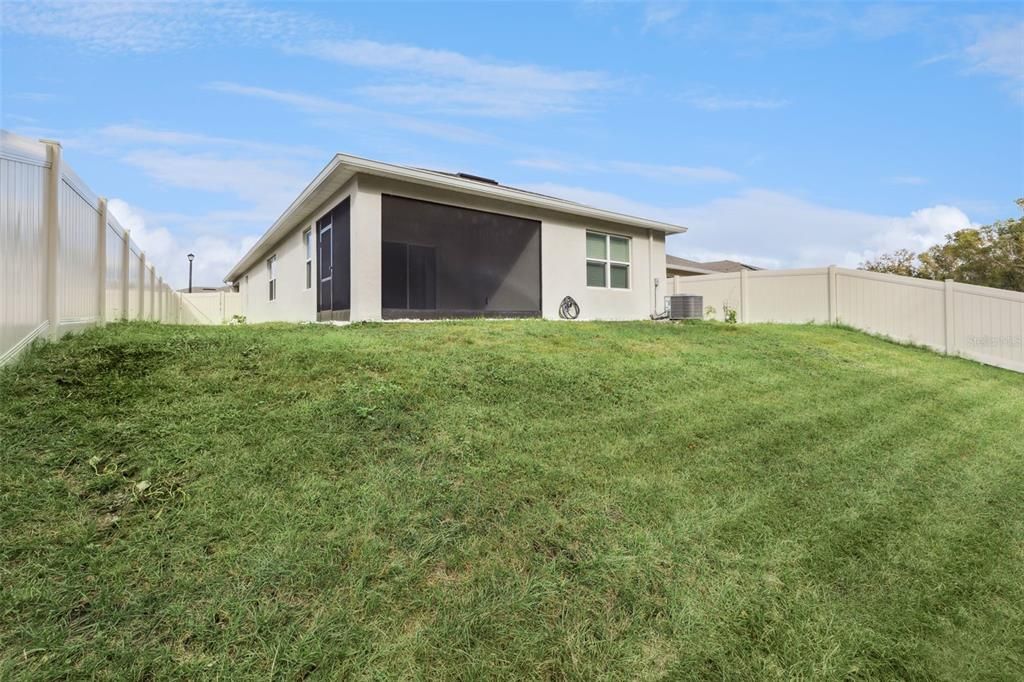 For Rent: $2,500 (3 beds, 2 baths, 1500 Square Feet)