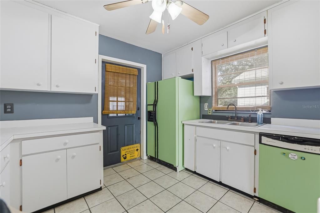 En Venta: $250,000 (2 camas, 1 baños, 1108 Pies cuadrados)