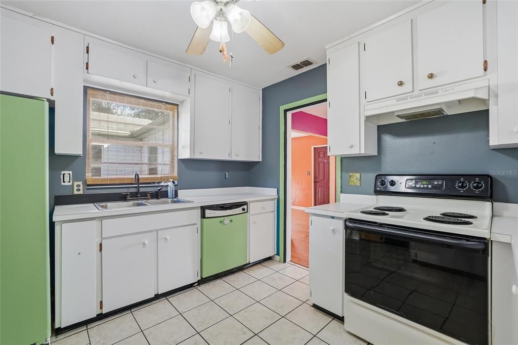 En Venta: $250,000 (2 camas, 1 baños, 1108 Pies cuadrados)