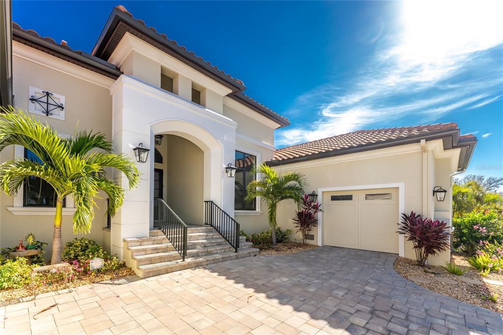 На продажу: $2,500,000 (4 спален, 4 ванн, 4208 Квадратных фут)