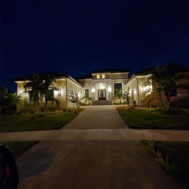 На продажу: $2,500,000 (4 спален, 4 ванн, 4208 Квадратных фут)