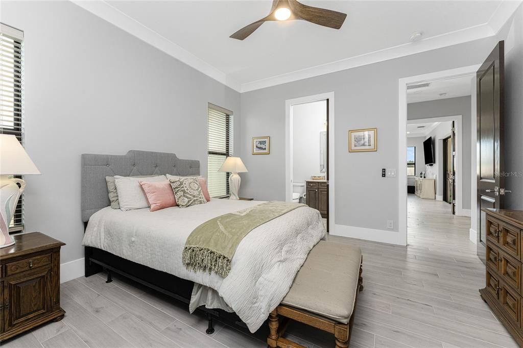 На продажу: $2,500,000 (4 спален, 4 ванн, 4208 Квадратных фут)