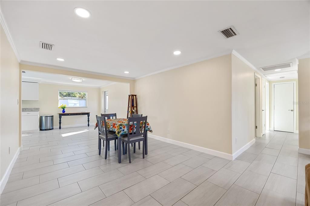 For Sale: $449,500 (4 beds, 2 baths, 1466 Square Feet)