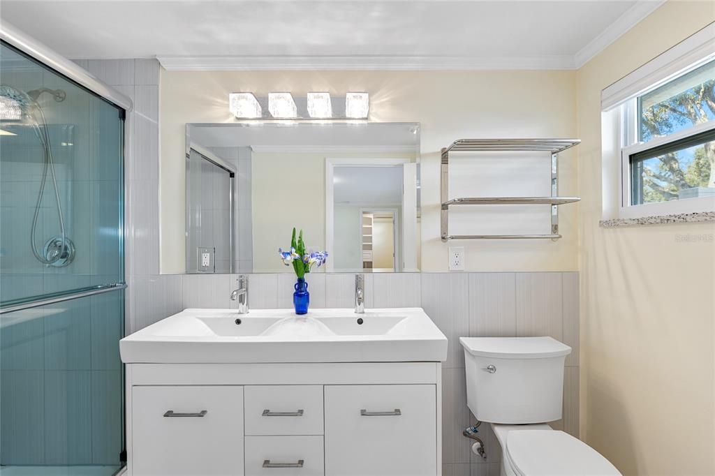 For Sale: $449,500 (4 beds, 2 baths, 1466 Square Feet)