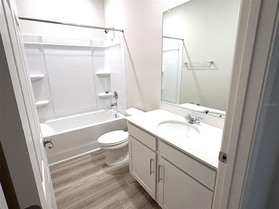 En Venta: $354,990 (3 camas, 2 baños, 1816 Pies cuadrados)