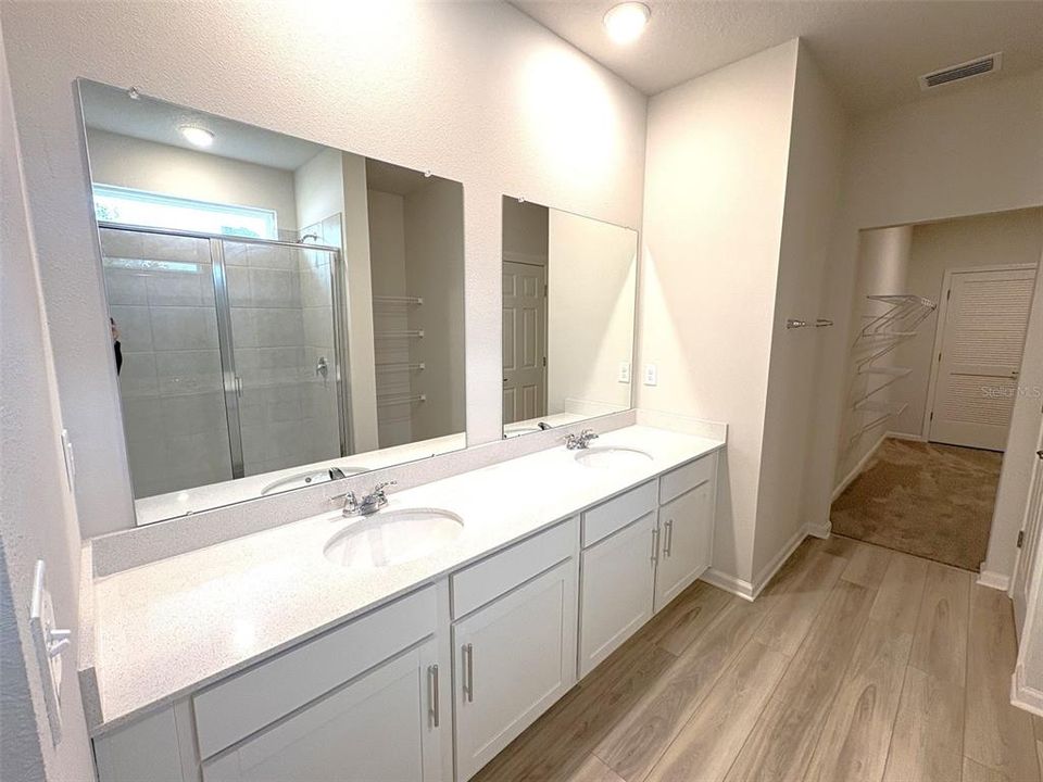 En Venta: $354,990 (3 camas, 2 baños, 1816 Pies cuadrados)