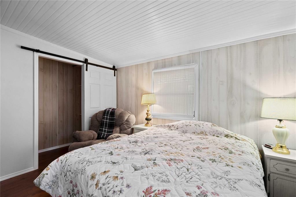 For Sale: $149,900 (2 beds, 1 baths, 768 Square Feet)