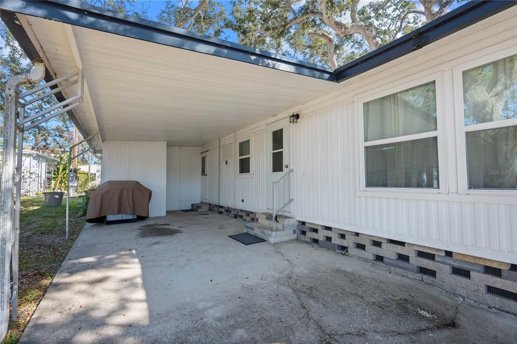 For Sale: $149,900 (2 beds, 1 baths, 768 Square Feet)