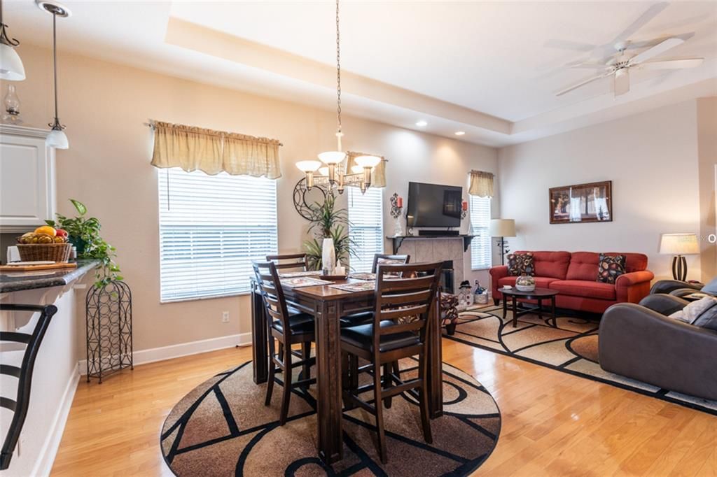 En Venta: $339,000 (2 camas, 2 baños, 1583 Pies cuadrados)