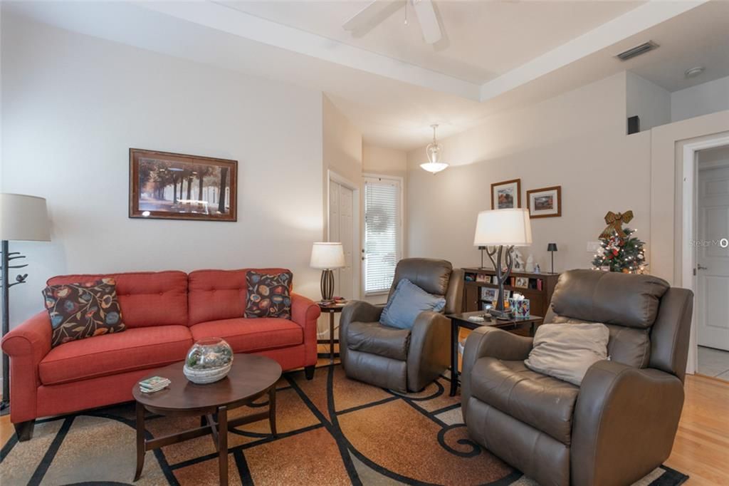 En Venta: $339,000 (2 camas, 2 baños, 1583 Pies cuadrados)