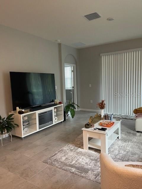 For Rent: $4,000 (2 beds, 2 baths, 1552 Square Feet)