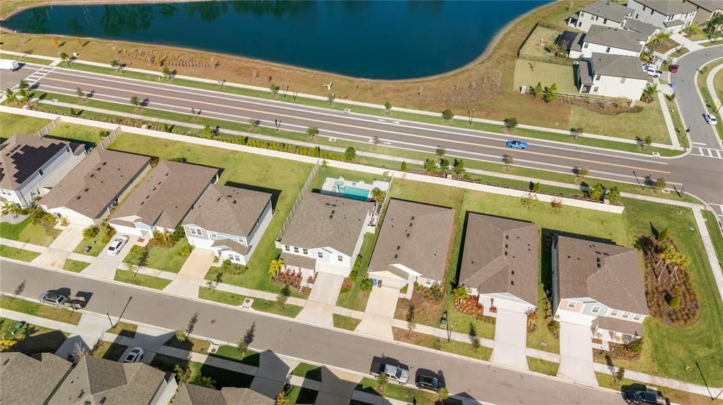 待售: $600,000 (5 贝兹, 3 浴室, 3182 平方英尺)