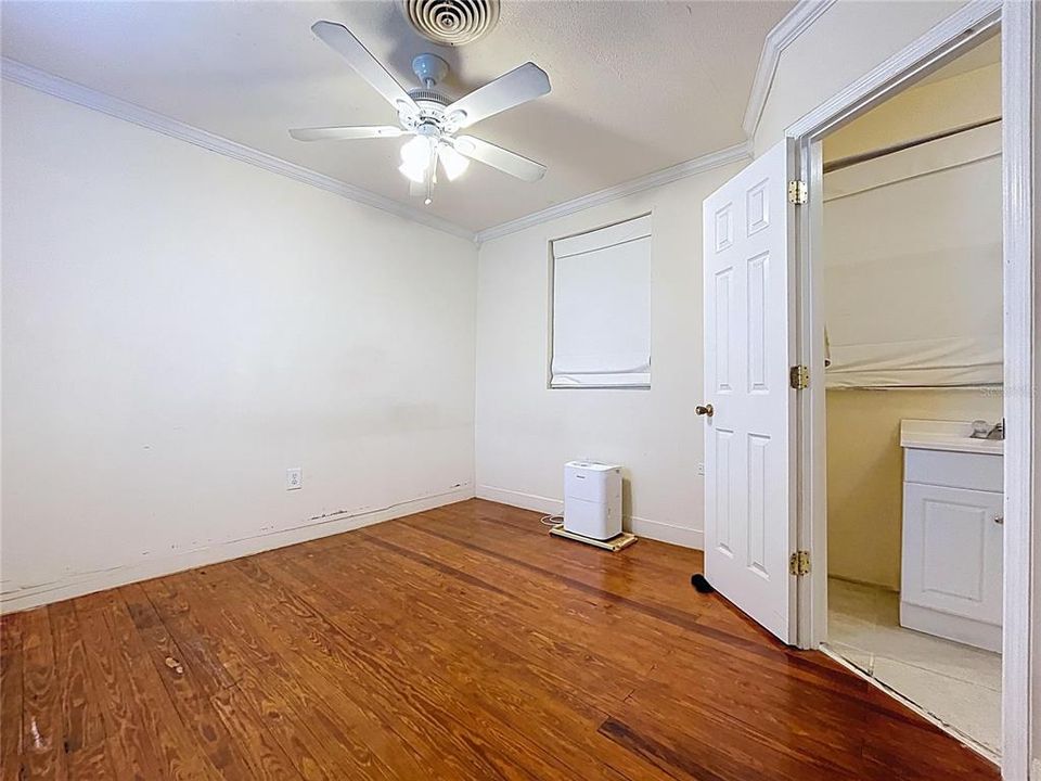 For Sale: $440,000 (4 beds, 4 baths, 2894 Square Feet)