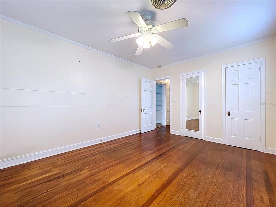 For Sale: $440,000 (4 beds, 4 baths, 2894 Square Feet)