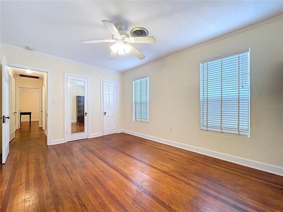 For Sale: $440,000 (4 beds, 4 baths, 2894 Square Feet)