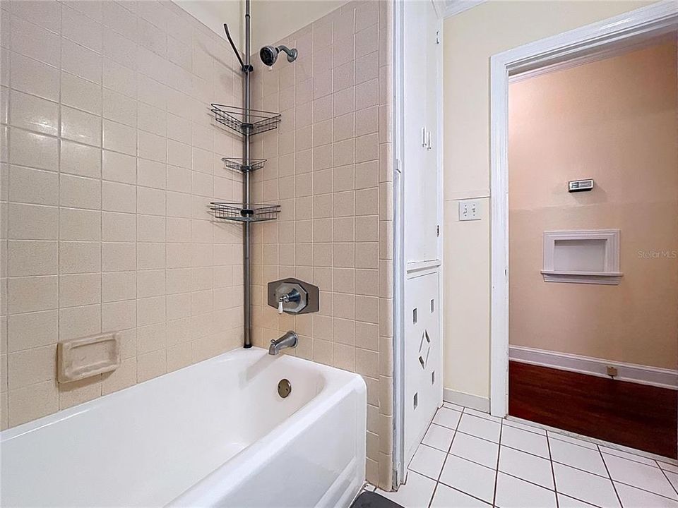 For Sale: $440,000 (4 beds, 4 baths, 2894 Square Feet)