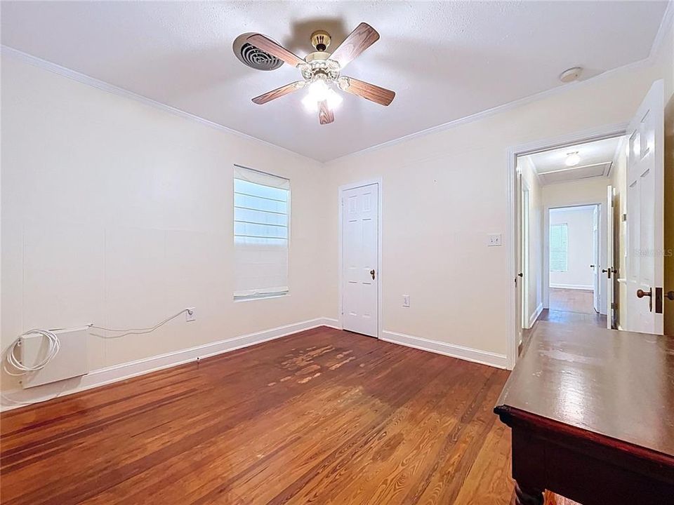 For Sale: $440,000 (4 beds, 4 baths, 2894 Square Feet)